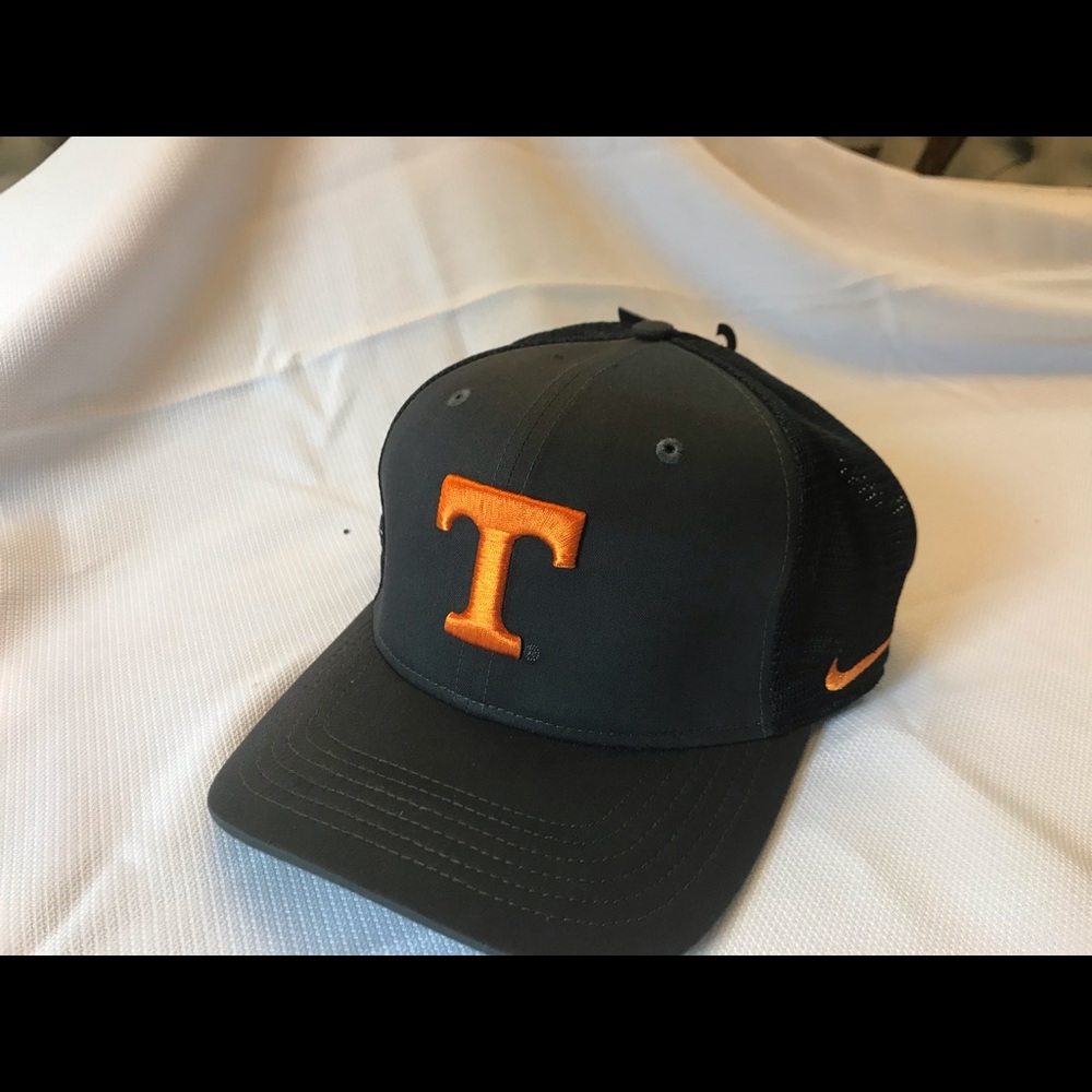 Youth Size Nike Tennessee Volunteers hat